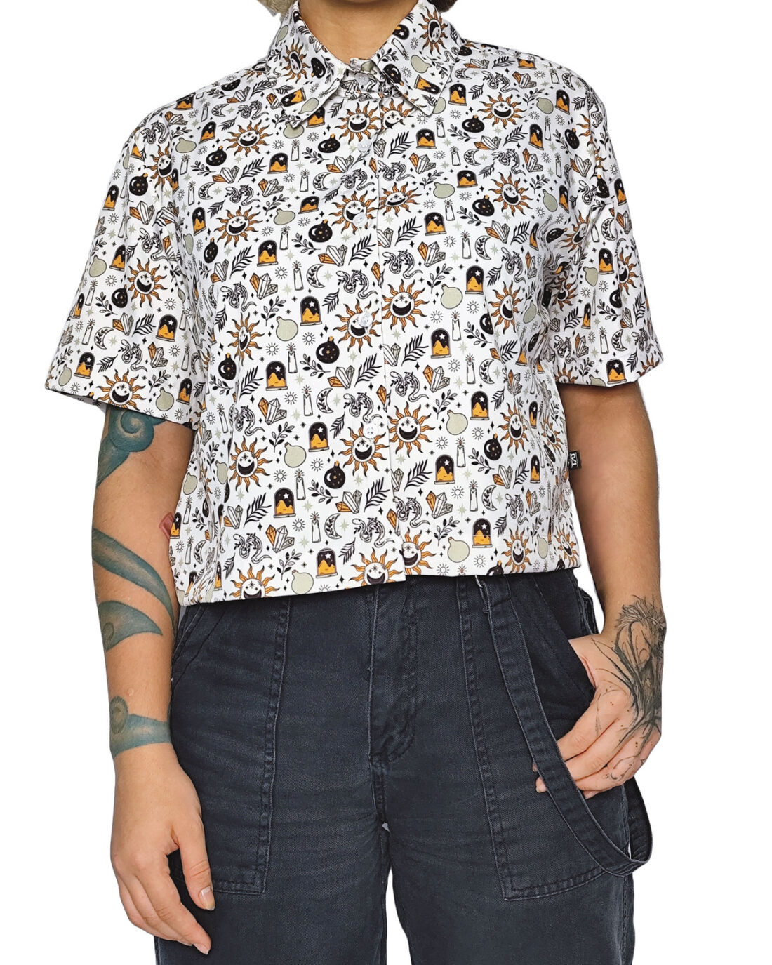 Camisa Boxy Botão Moon Child